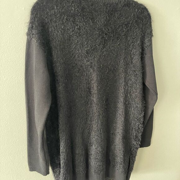 NWT Michael Stars black fuzzy cardigan snap front size medium - Picture 4 of 6